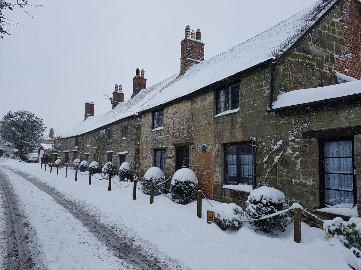 Stunning Historic 2-Bed House In Shaftesbury Villa ภายนอก รูปภาพ